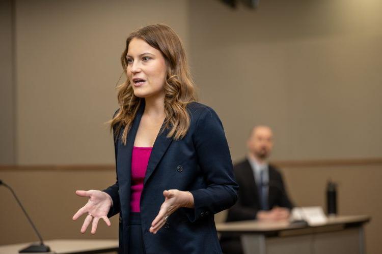 Law student Sarah Bridge ’26 competes in the Ben Franz First-Year Mock Trial Competition in 2023.